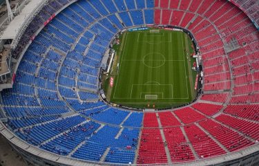 Sucesión Deportiva (TAS) – El uso del mismo estadio es un criterio de menor importancia