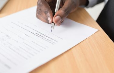 Jurisdicción (TAS) El TAS confirma la validez de la cláusula de sumisión jurisdiccional en el contrato del futbolista.